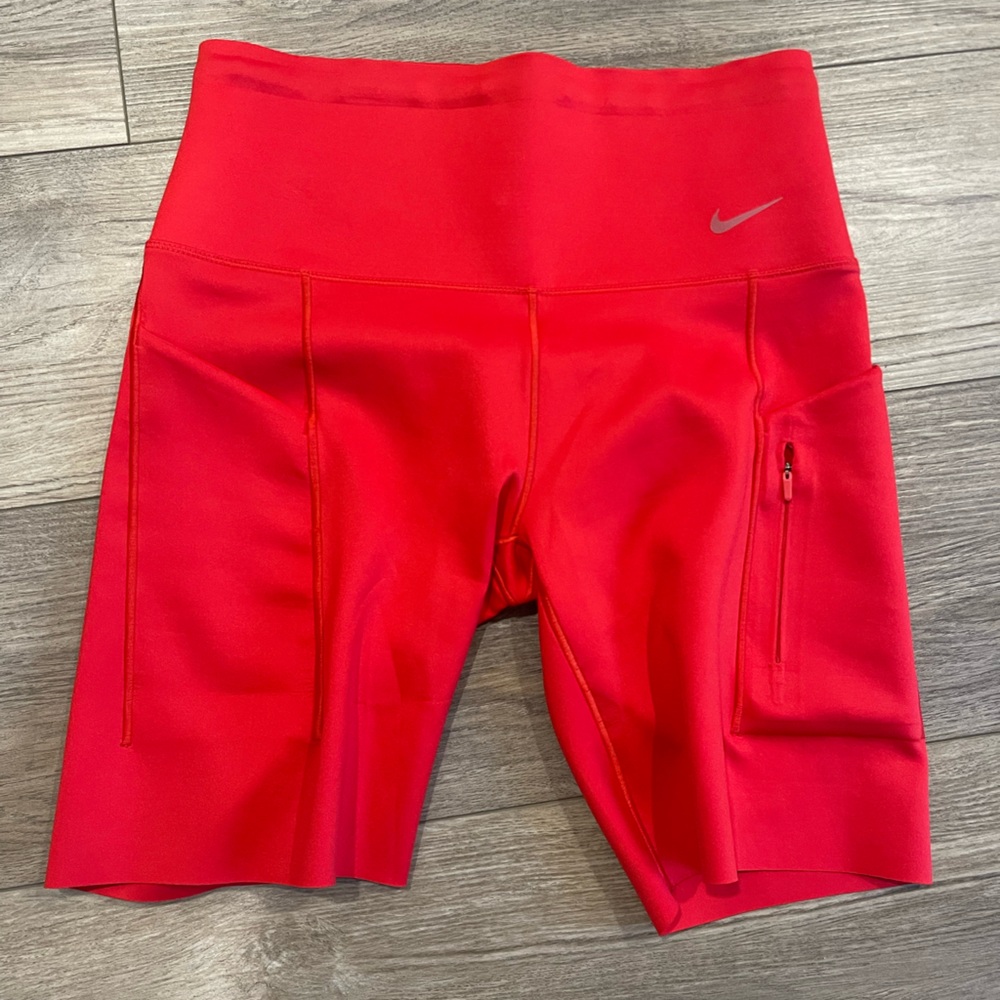 Women’s Nike Go Shorts with Pockets